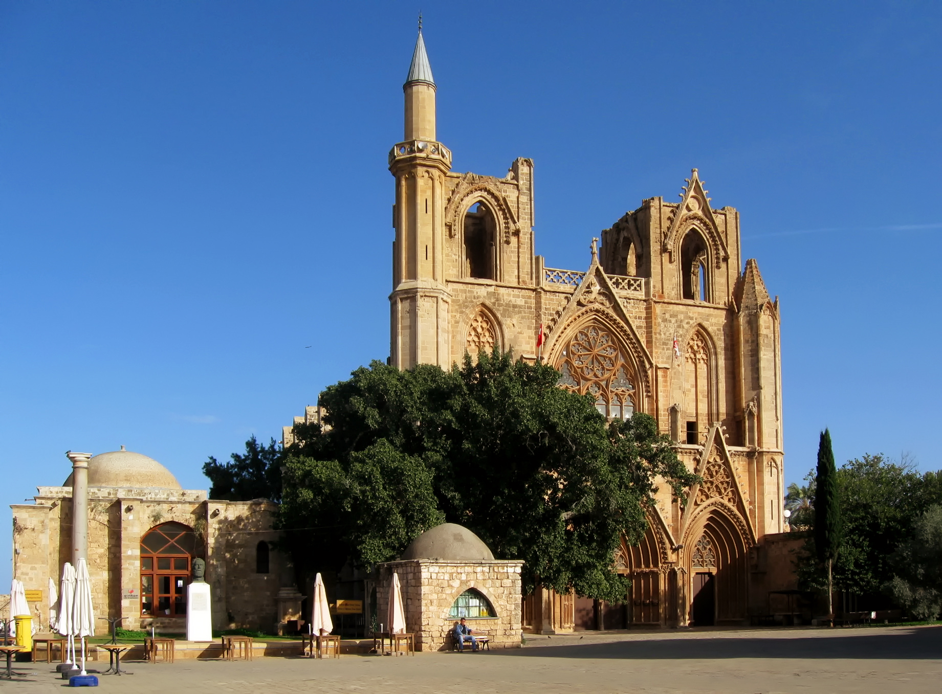 st-nikolaos-mustafa-pascha-moschee-c.jpg